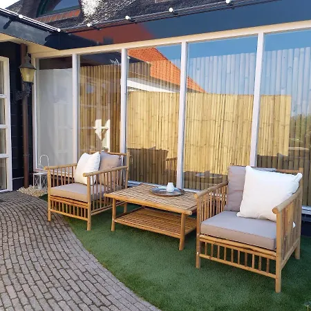 Apartman Pura Vida Oud Ade