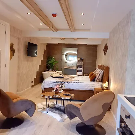 Apartman Pura Vida Oud Ade